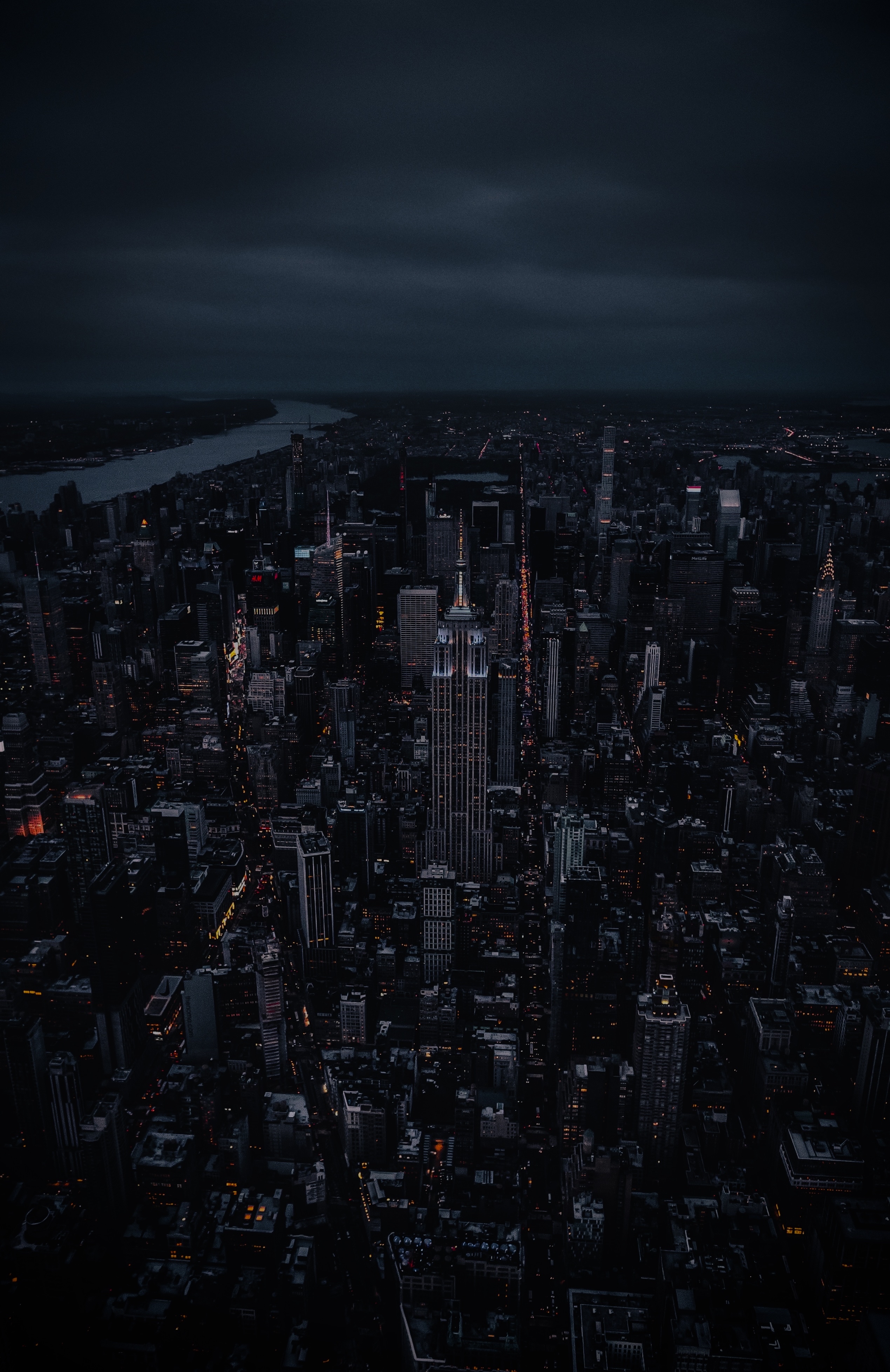 Dark New York Skyline - city wallpaper for Darkify