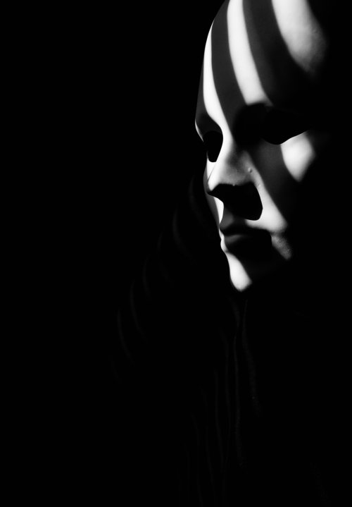 Shadowed White Mask - mask Wallpaper