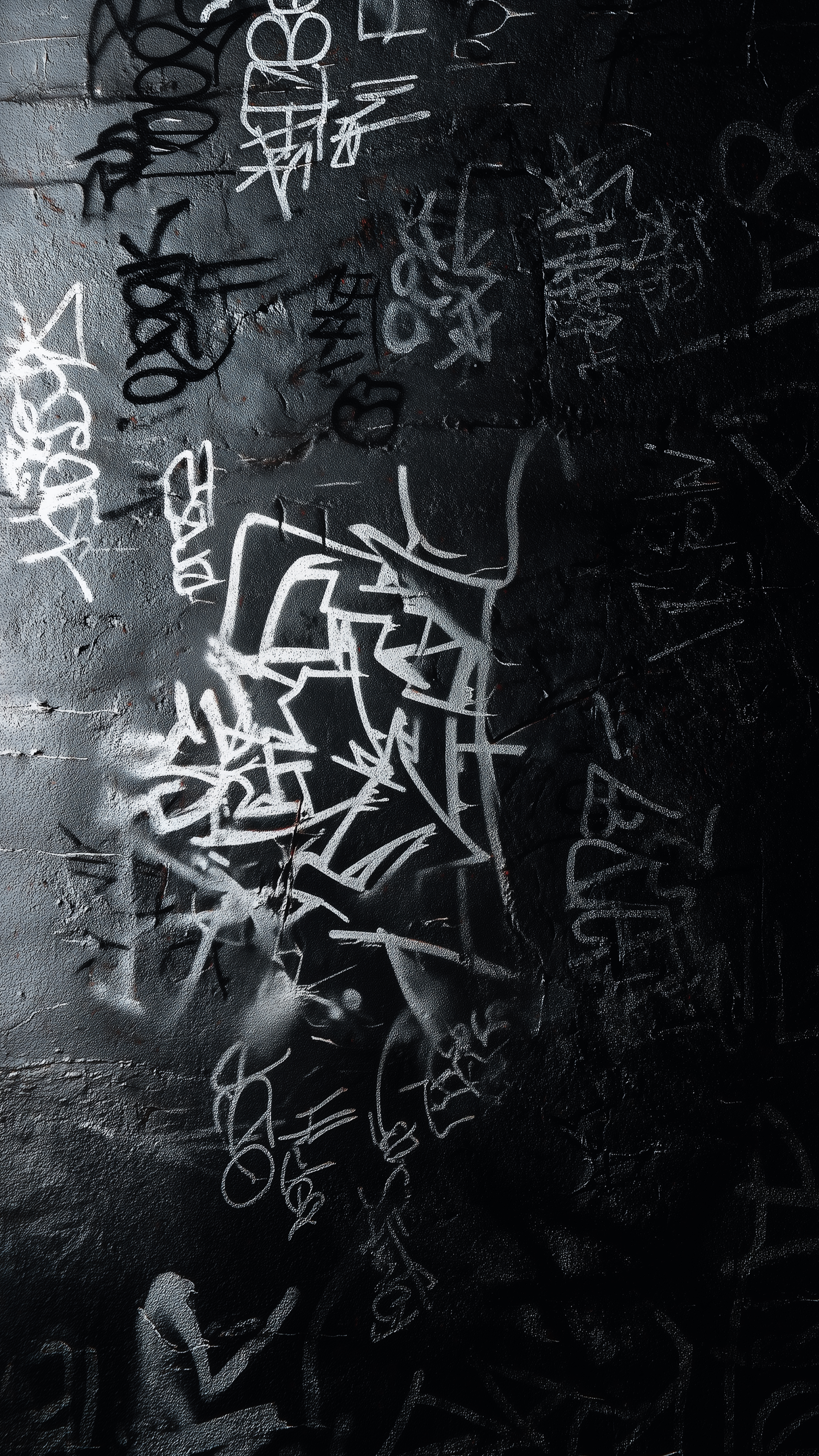 Dark Street Graffiti Wall - graffiti wallpaper for OpersCraft