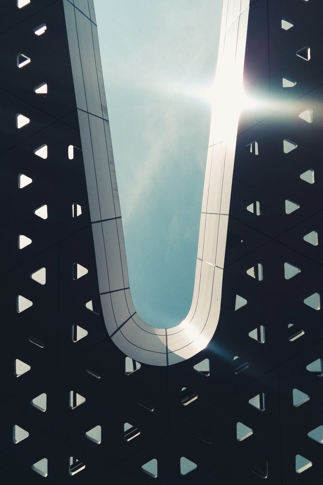 Architectural Sky Glimpse - architecture wallpaper for OpersCraft