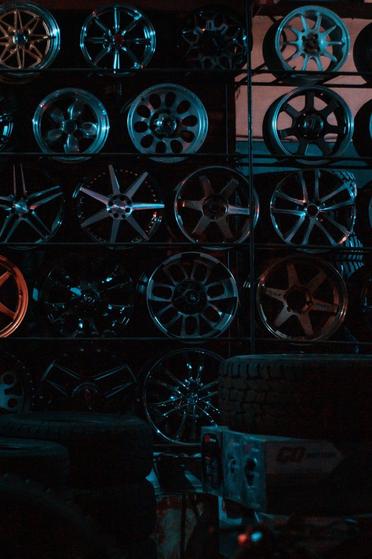 Automotive Wheel Display - cars wallpaper for OpersCraft