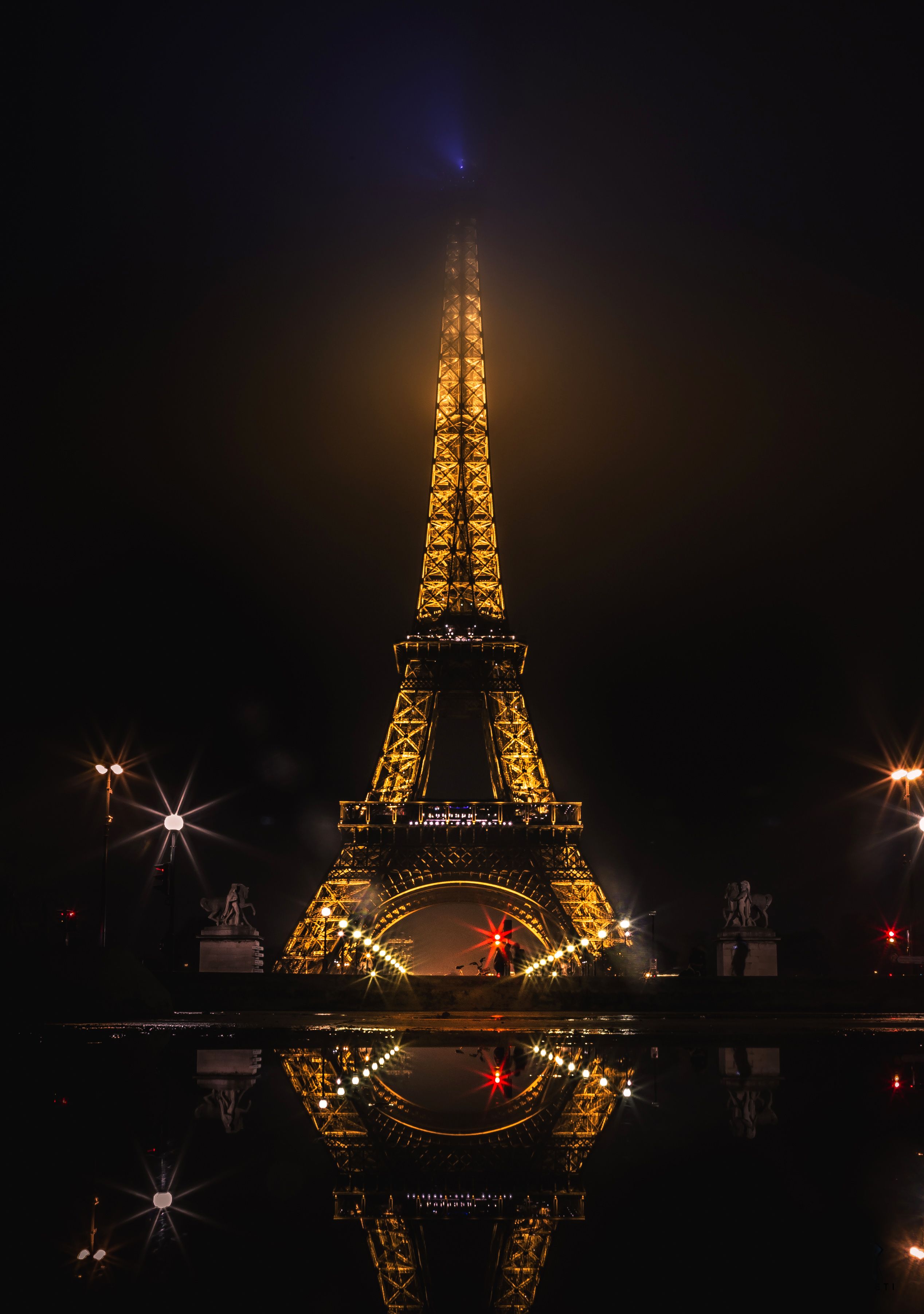Eiffel Tower Night Reflection - city wallpaper for OpersCraft
