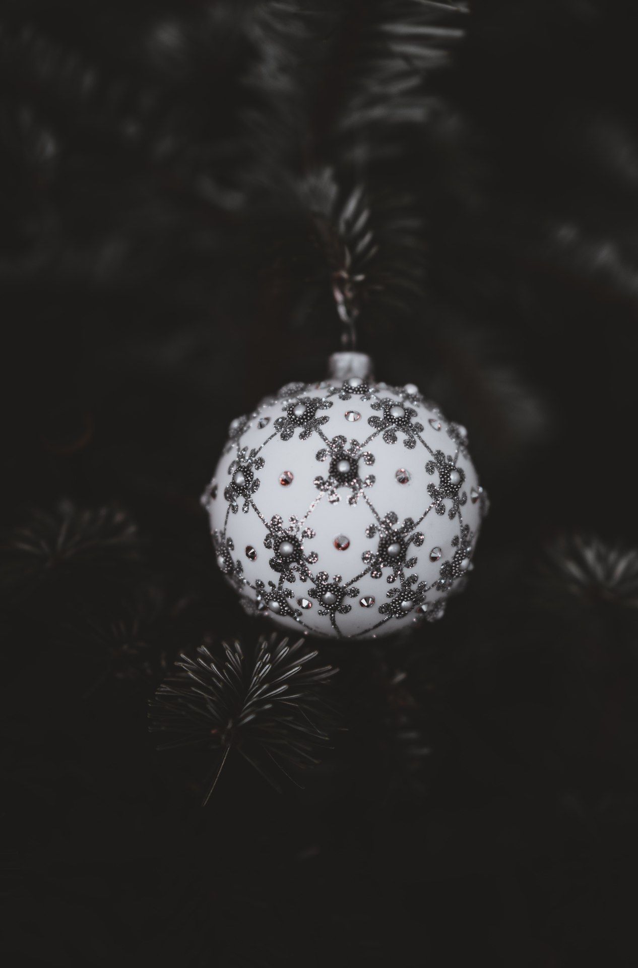 Elegant Christmas Ornament - christmas wallpaper for OpersCraft