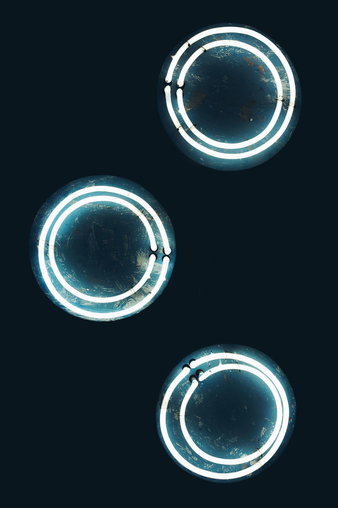 Glowing Blue Circles - neon wallpaper for OpersCraft