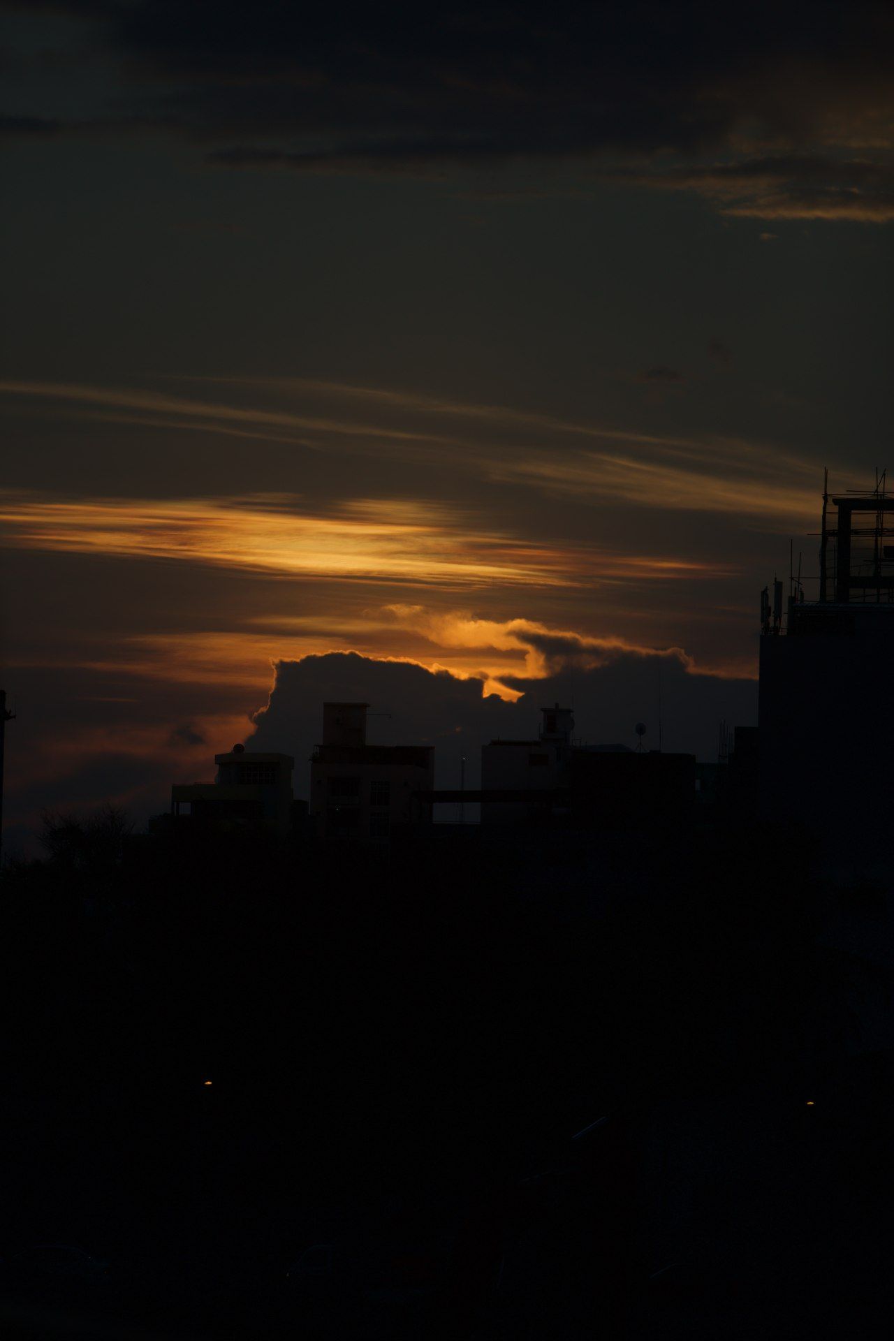 Golden Hour Cityscape Silhouette - city wallpaper for OpersCraft