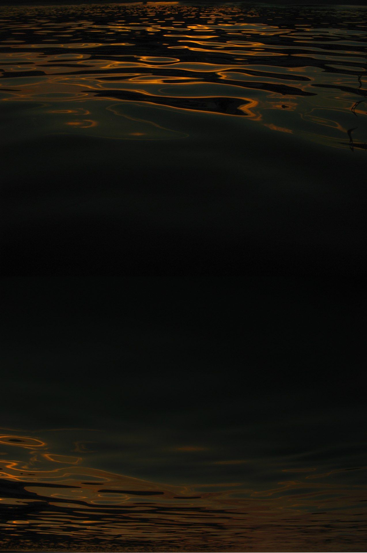 Golden Water Reflections - water wallpaper for OpersCraft