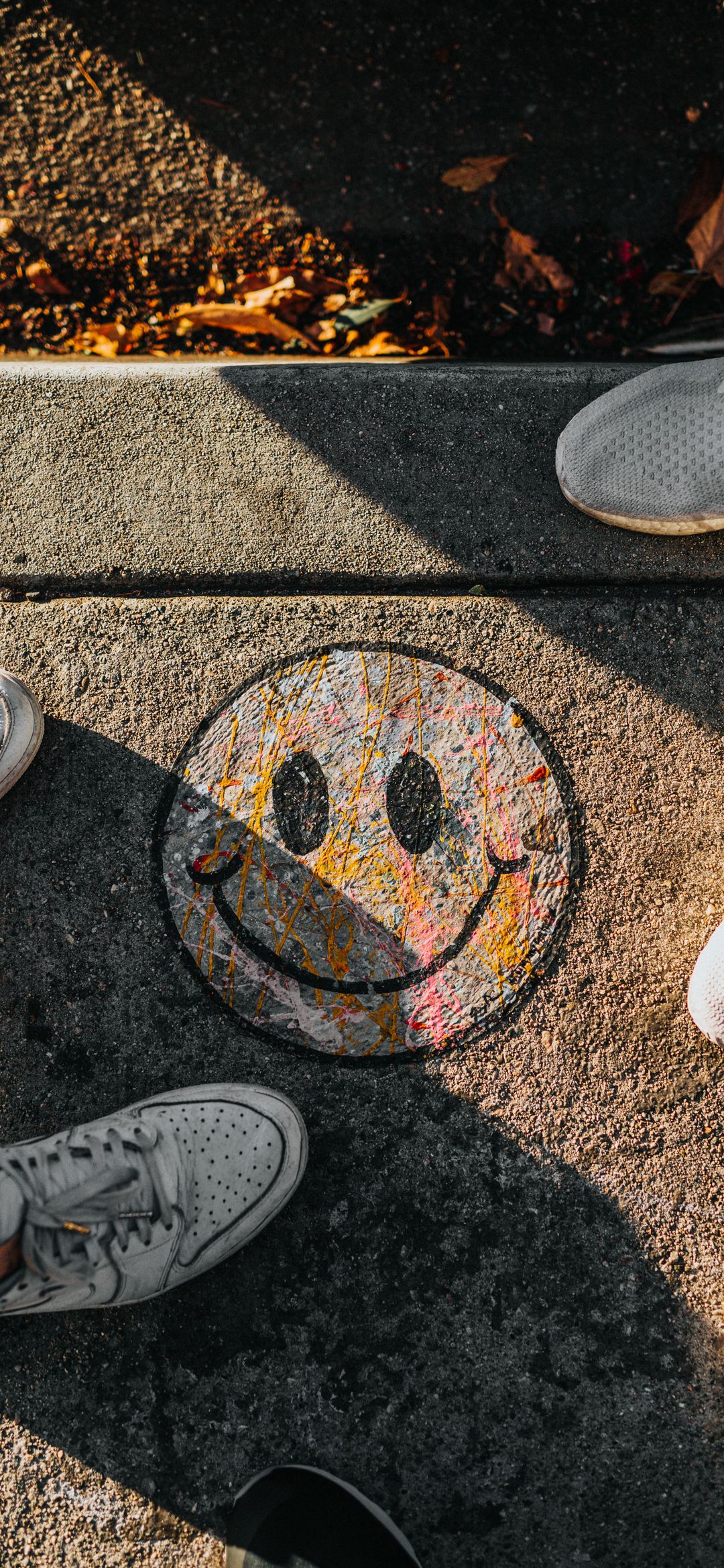 Graffiti Smiley Face Art - emoji wallpaper for OpersCraft