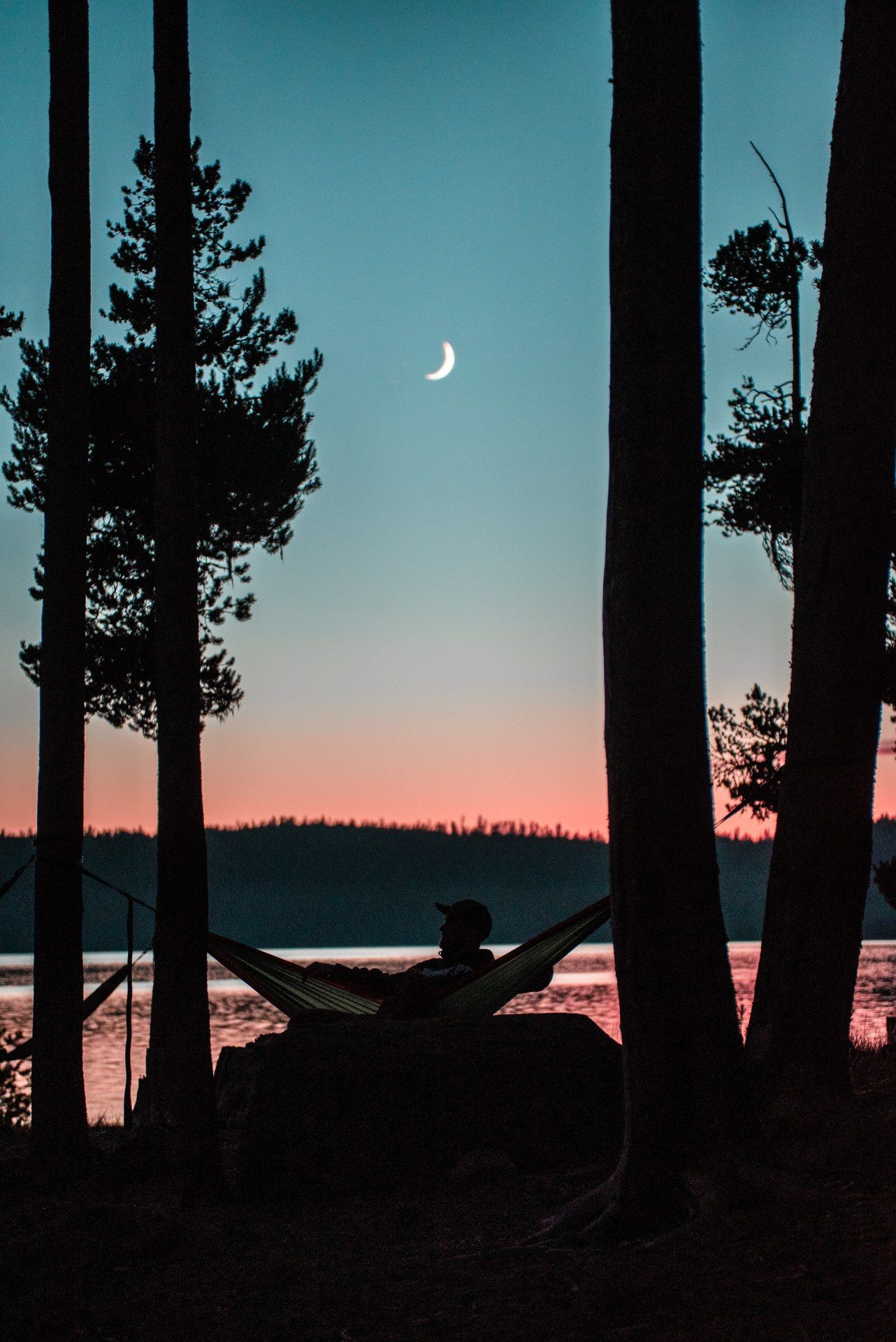 Hammock Under Crescent Moon - landscape wallpaper for OpersCraft