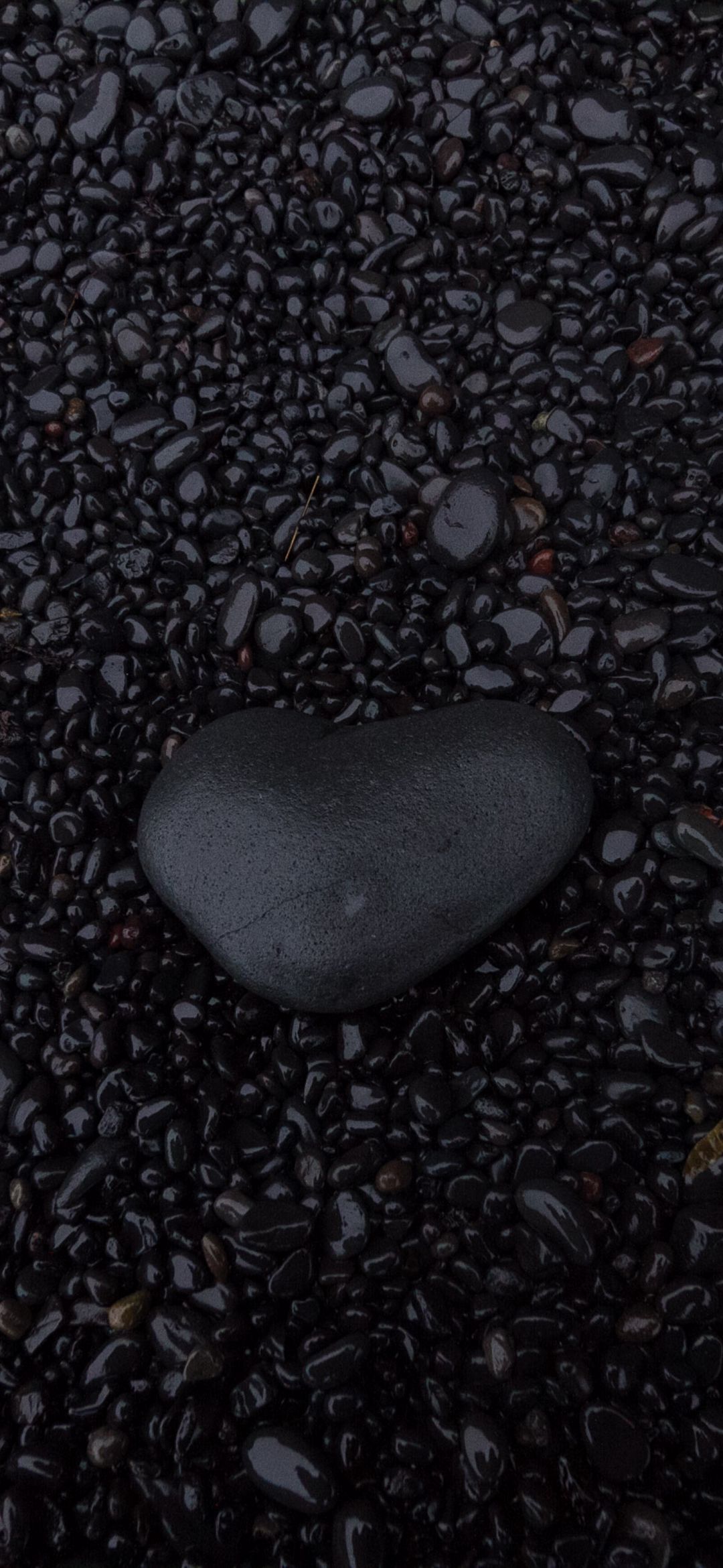Heart Stone Black Beach - beach wallpaper for OpersCraft