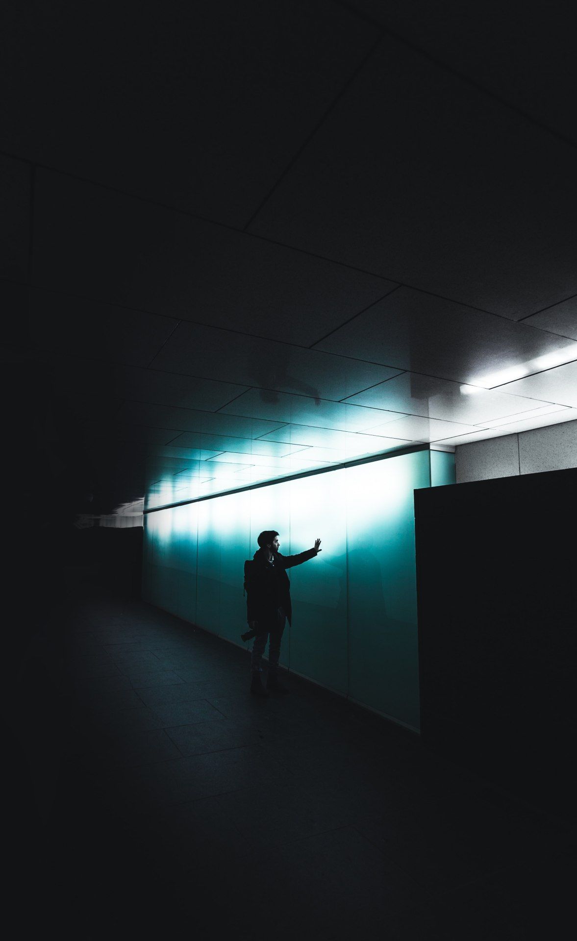 Illuminated Tunnel Silhouette - urban wallpaper for OpersCraft