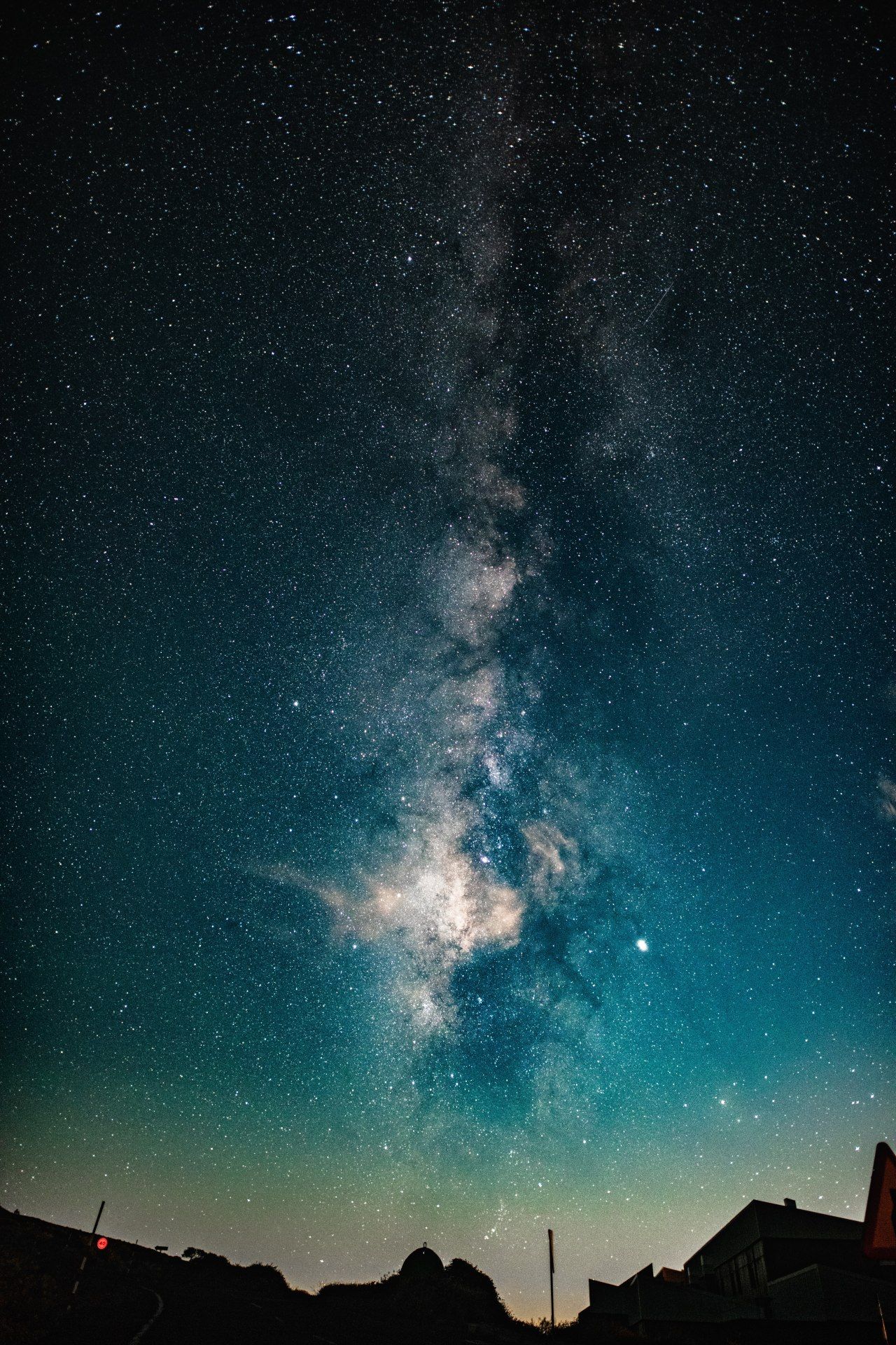 Milky Way Nightscape - space wallpaper for OpersCraft