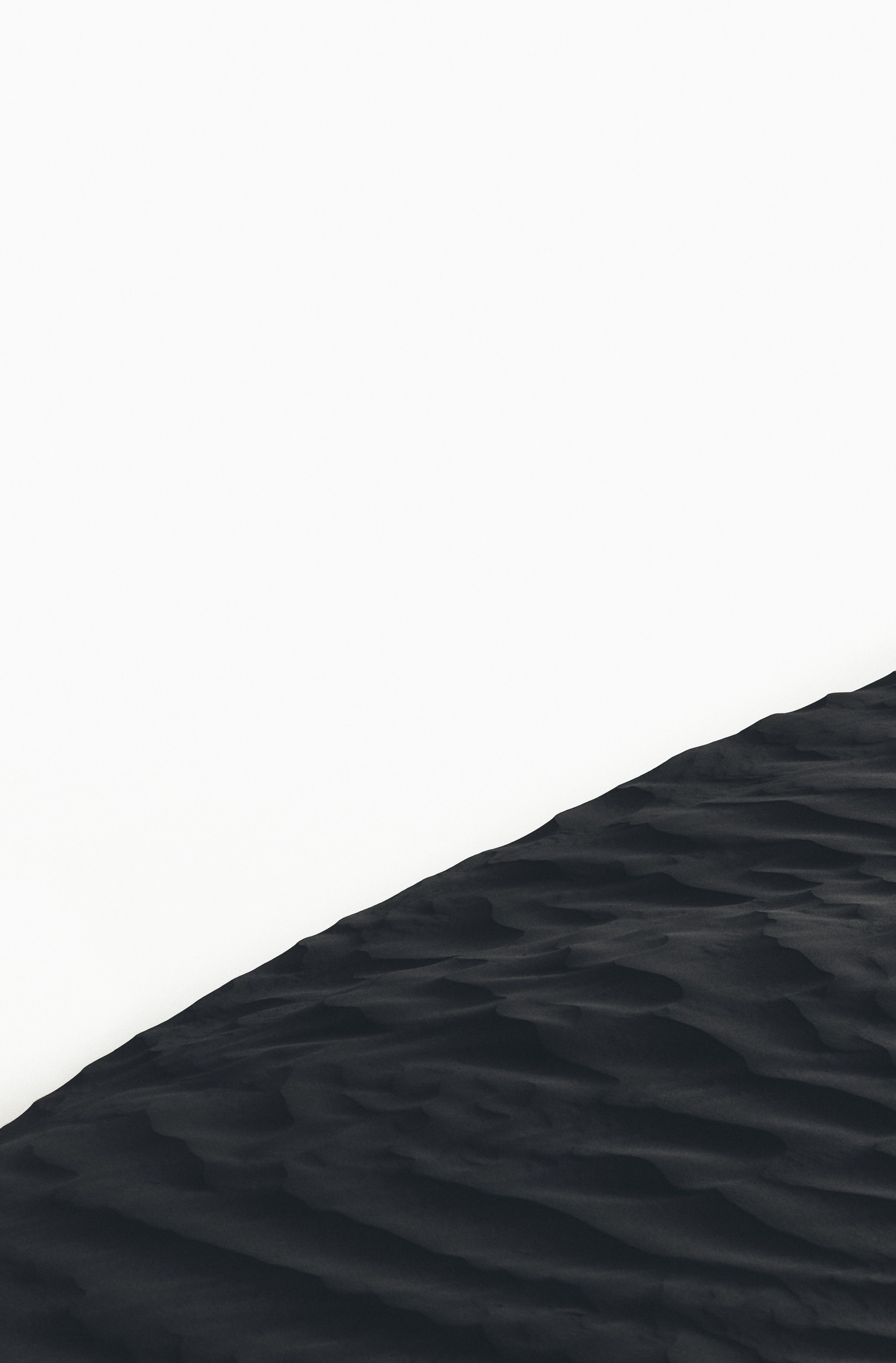 Minimalist Black Sand Dune - minimal wallpaper for OpersCraft