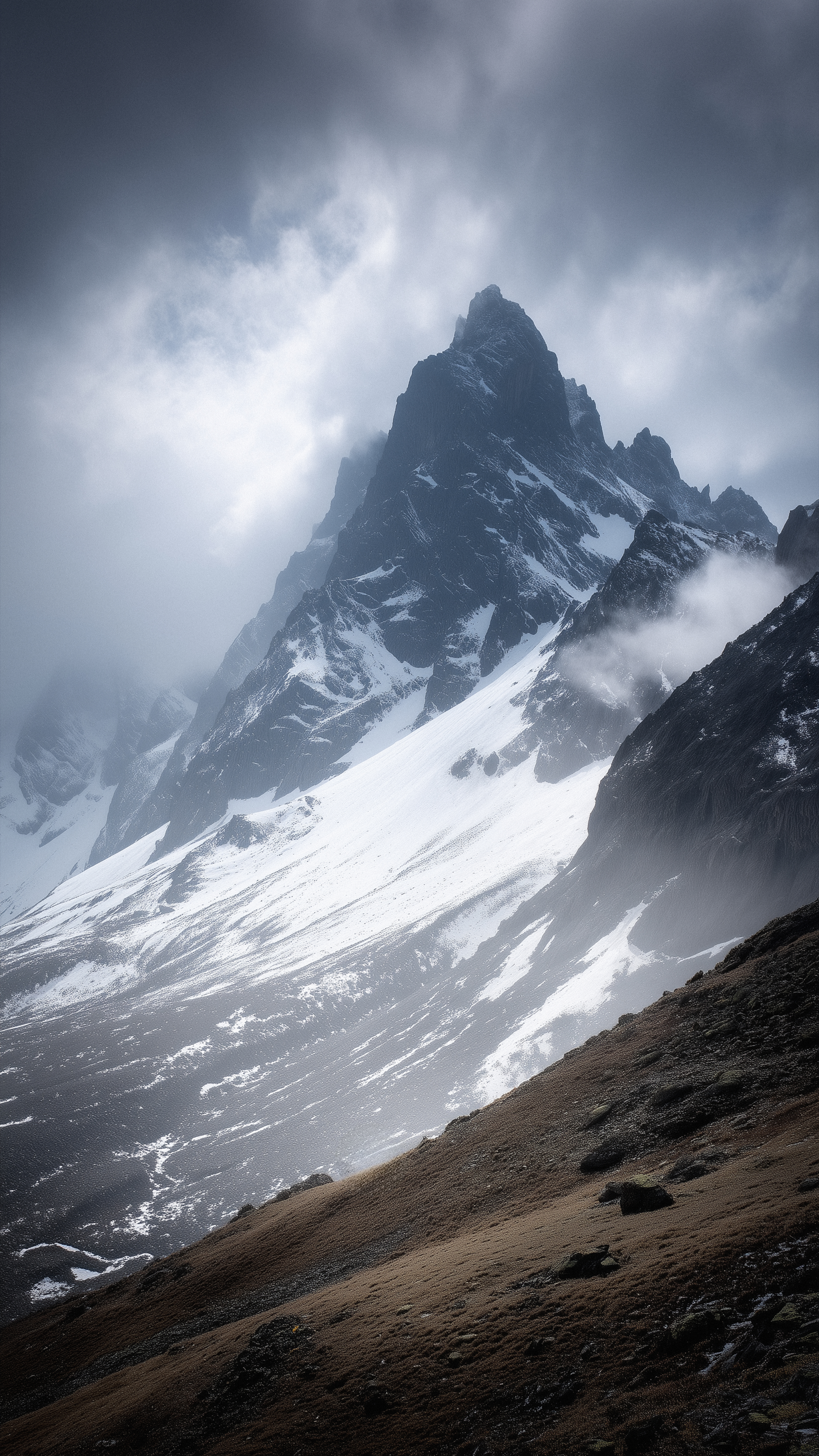 Misty Mountain Majesty - random wallpaper for OpersCraft