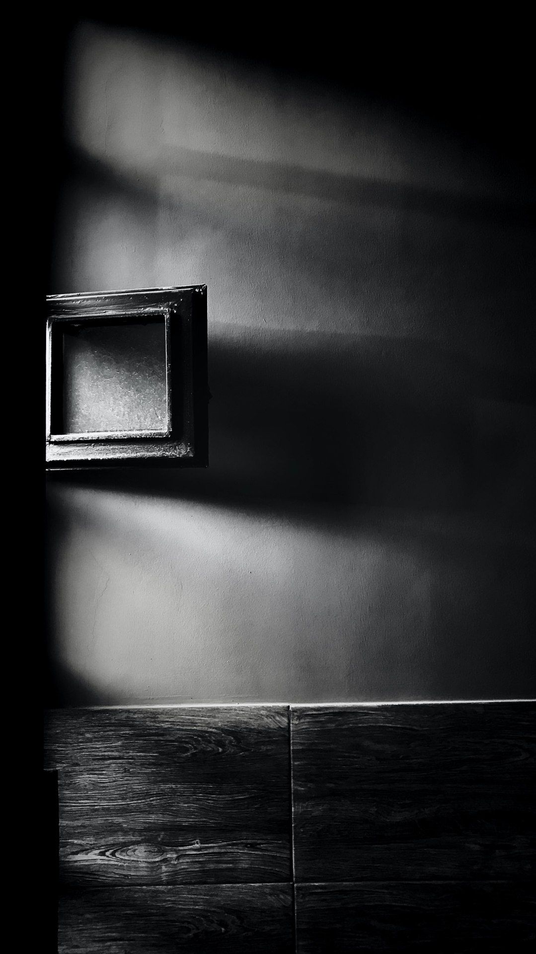 Monochrome Frame and Shadow - monochrome wallpaper for OpersCraft