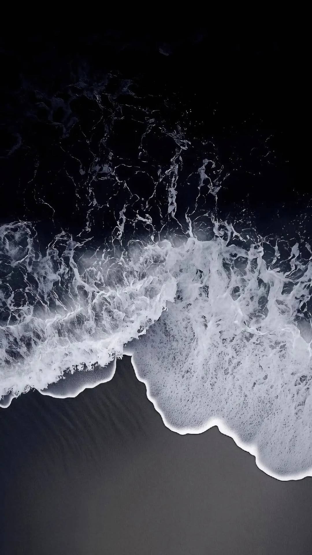Monochrome Ocean Waves - beach wallpaper for OpersCraft