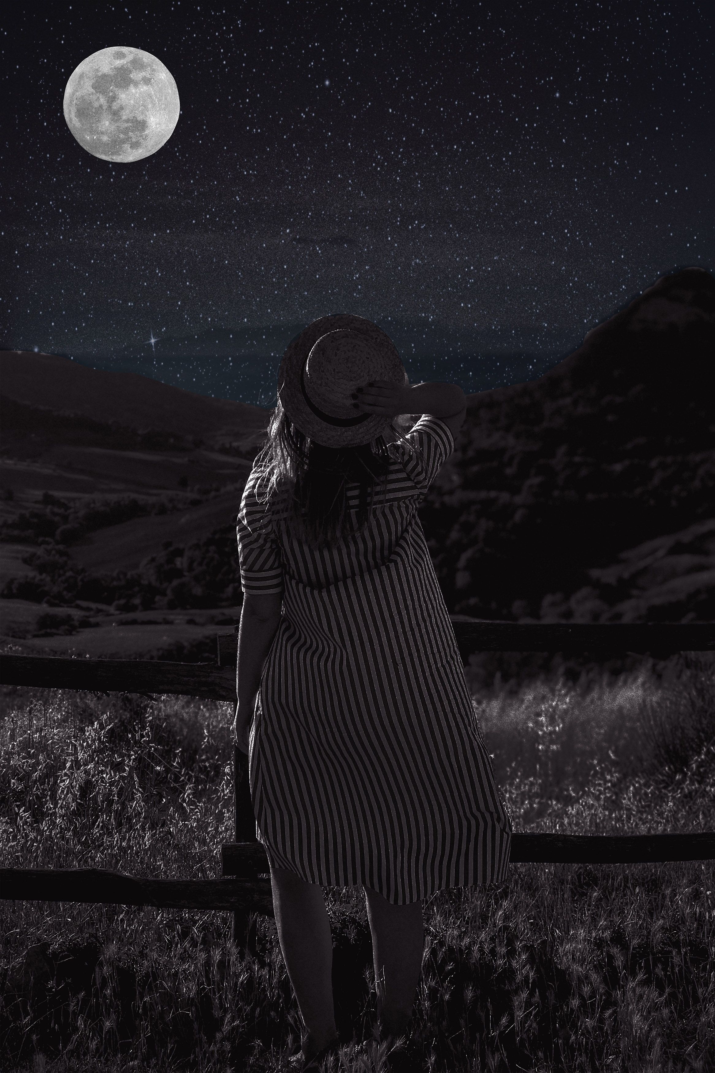 Moonlit Night Dreamer - night wallpaper for OpersCraft
