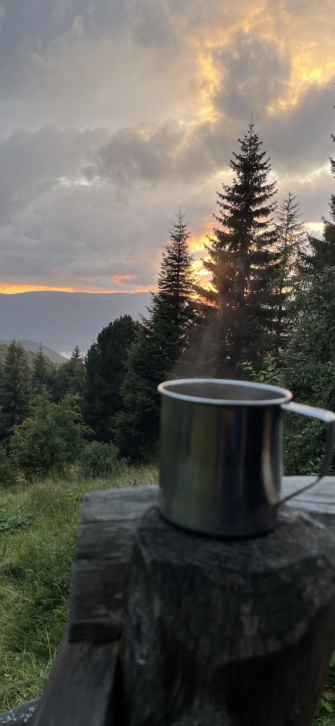 Mug in Mountain Sunrise - nature wallpaper for OpersCraft