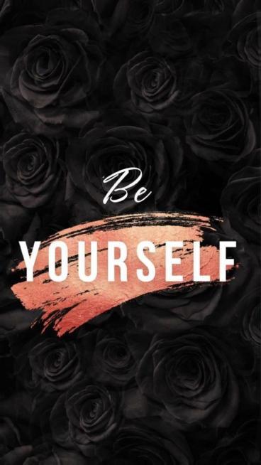 Be Yourself Roses - floral Wallpaper