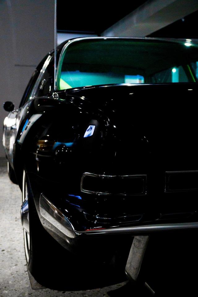 Classic Black Car Detail - Related OpersCraft wallpaper
