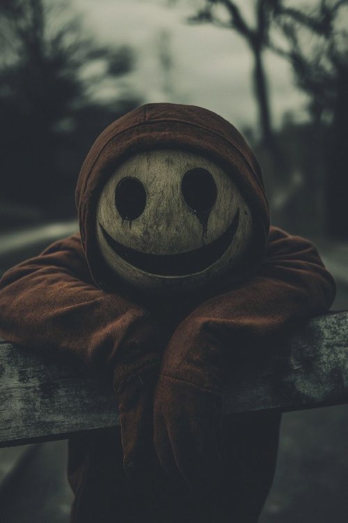 Creepy Smiley Mask - Related OpersCraft wallpaper
