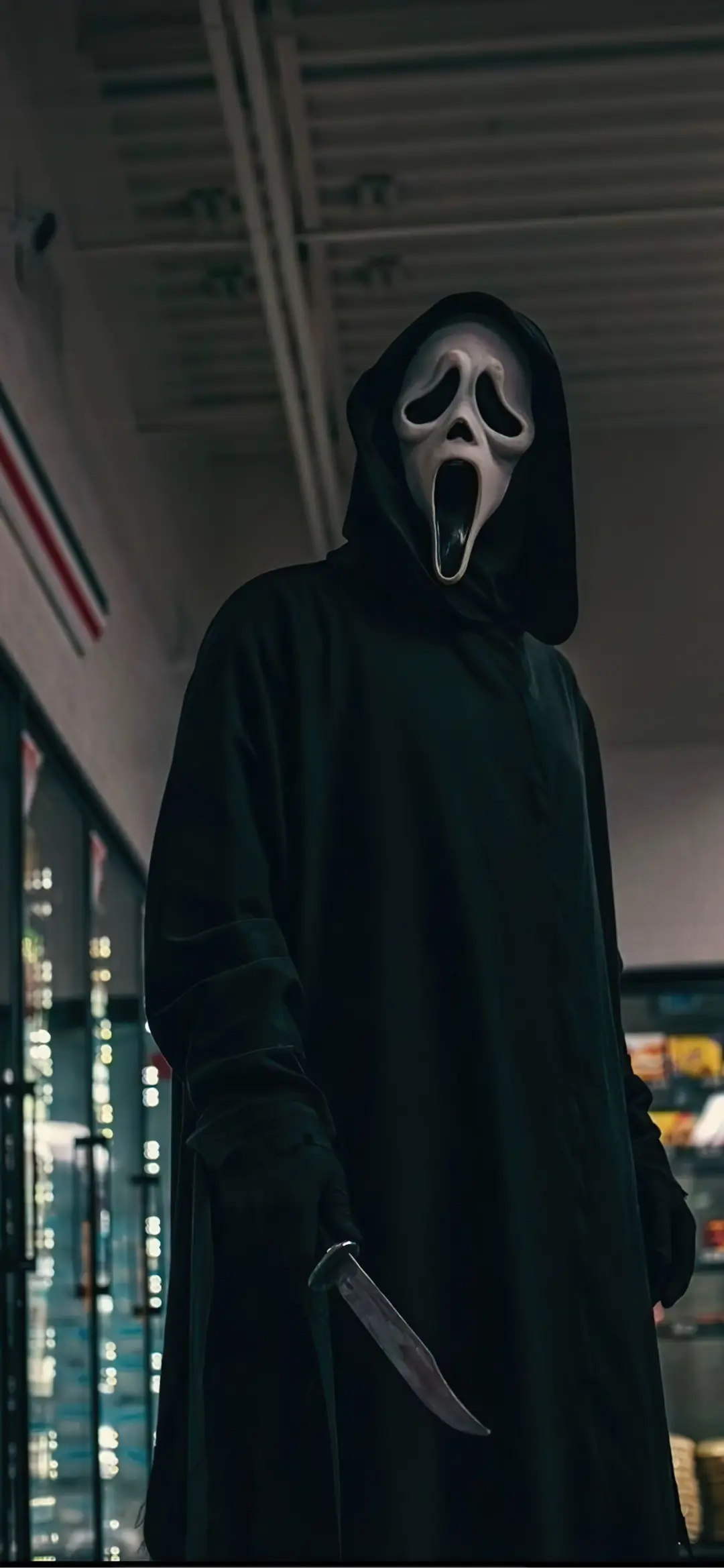 Ghostface's Deadly Stare - horror Wallpaper
