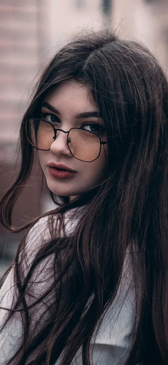 Girl with Retro Glasses - Related OpersCraft wallpaper