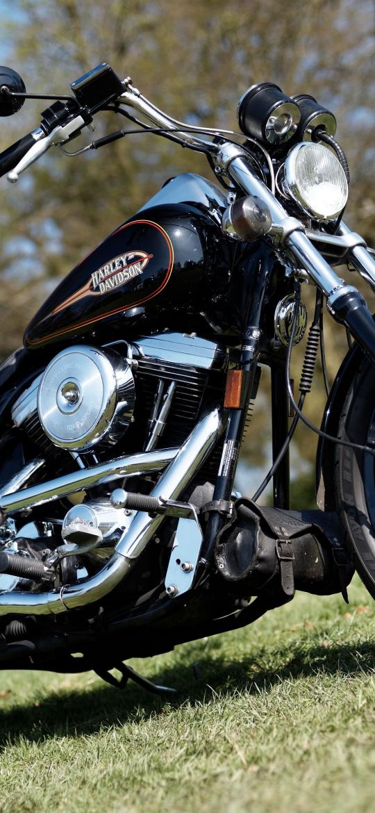 Harley Davidson Close-Up - Related OpersCraft wallpaper