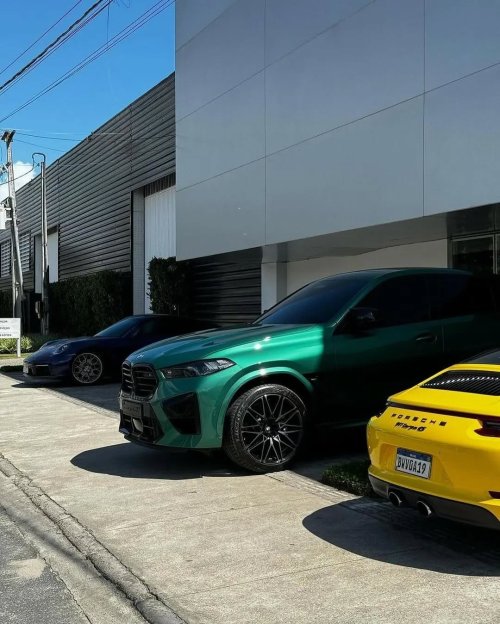 Luxury Car Lineup - Related OpersCraft wallpaper