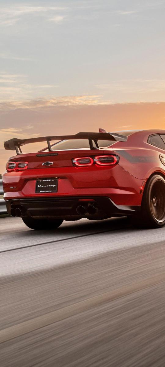 Red Camaro Speeding Away - Related OpersCraft wallpaper