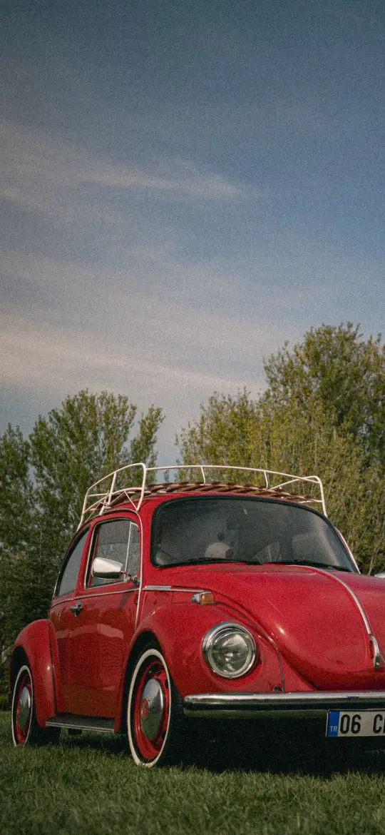 Red Vintage Beetle Car - Related OpersCraft wallpaper