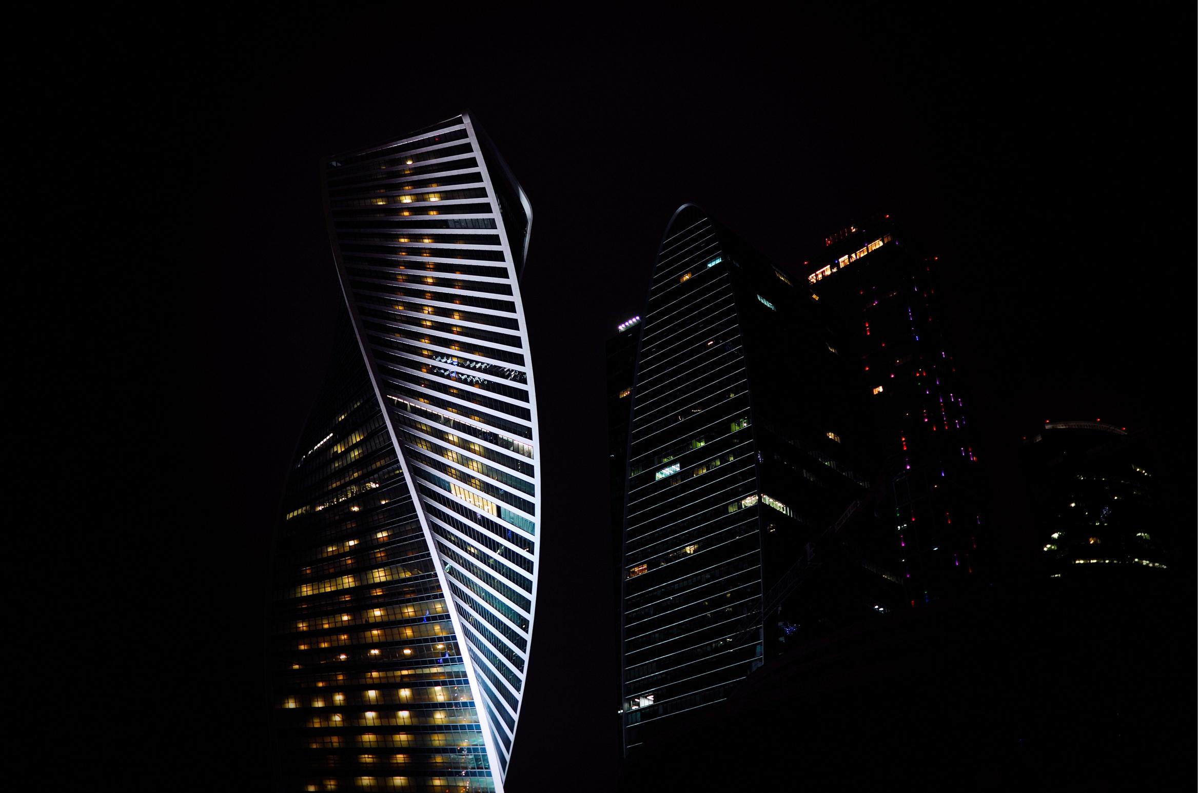 Skyscraper Night Lights - Related OpersCraft wallpaper