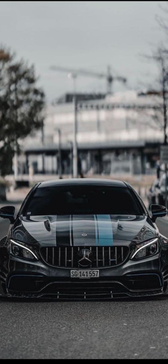 Sleek Mercedes-Benz - Related OpersCraft wallpaper