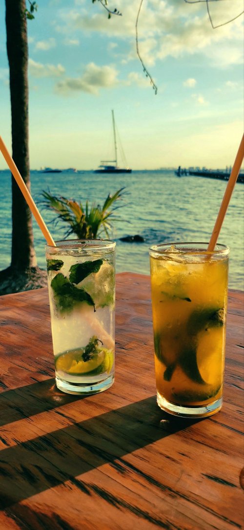 Tropical Drinks Beachside