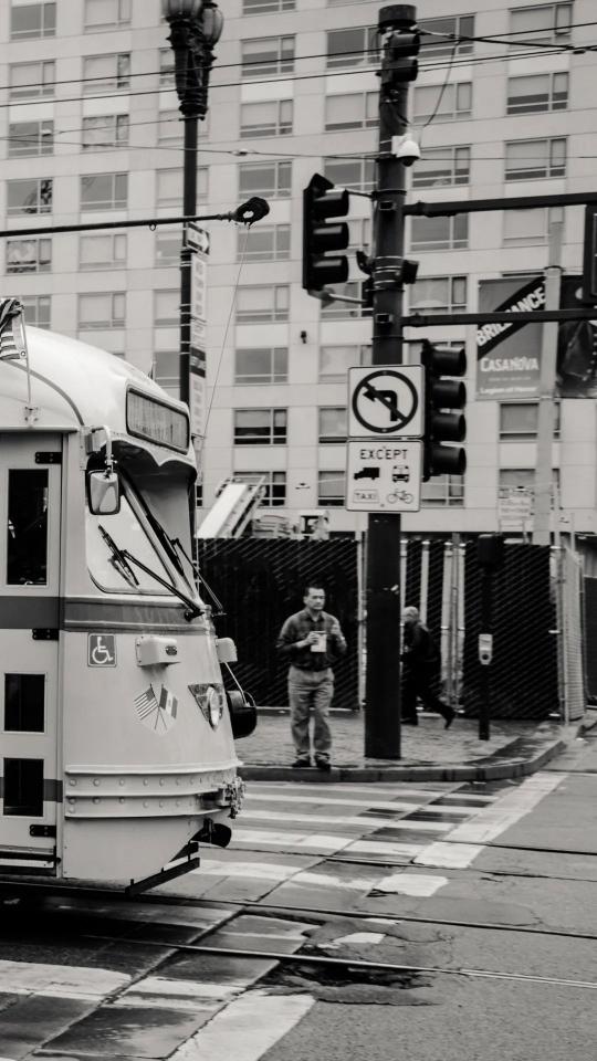 Urban Transit in Monochrome - Related OpersCraft wallpaper