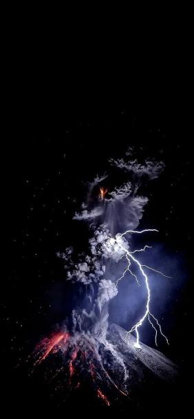Volcanic Lightning Storm - Related OpersCraft wallpaper