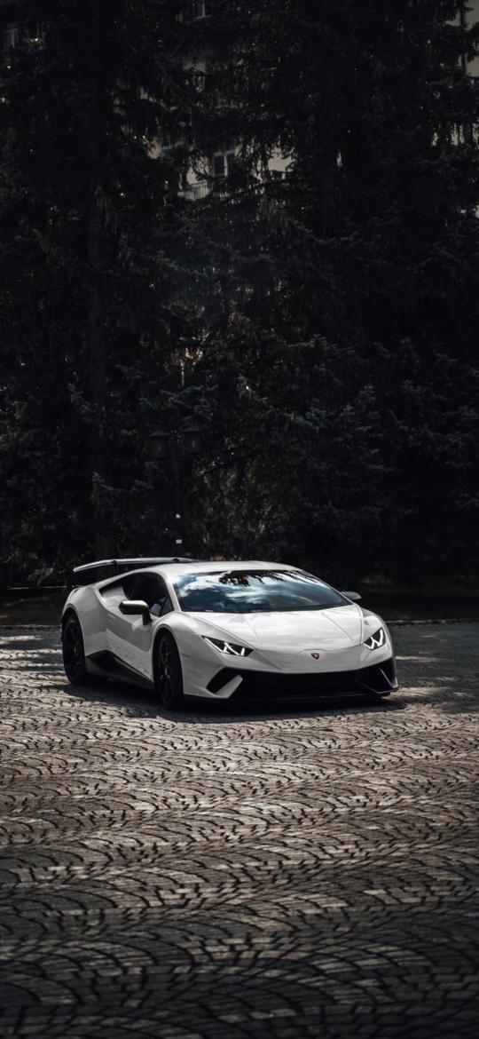 White Lamborghini Huracan