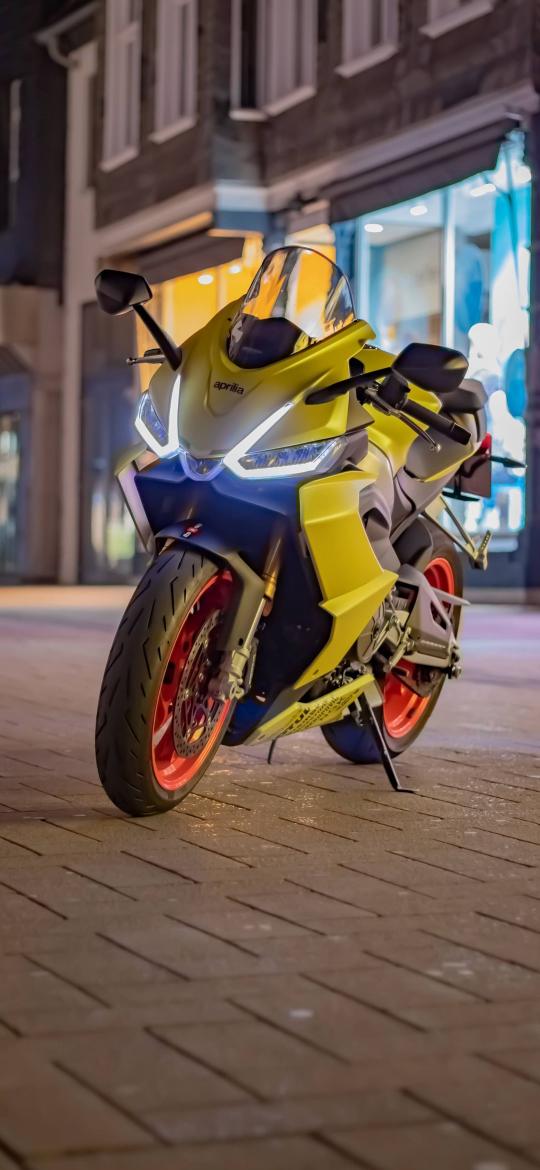 Yellow Aprilia Motorcycle Night - Related OpersCraft wallpaper