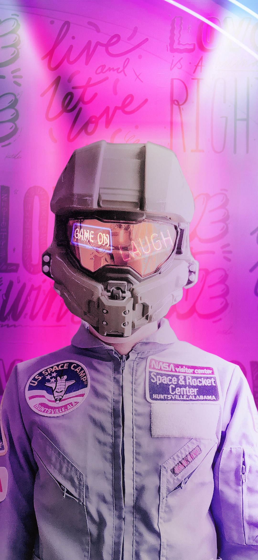 Retro Space Cadet - astronaut wallpaper for OpersCraft