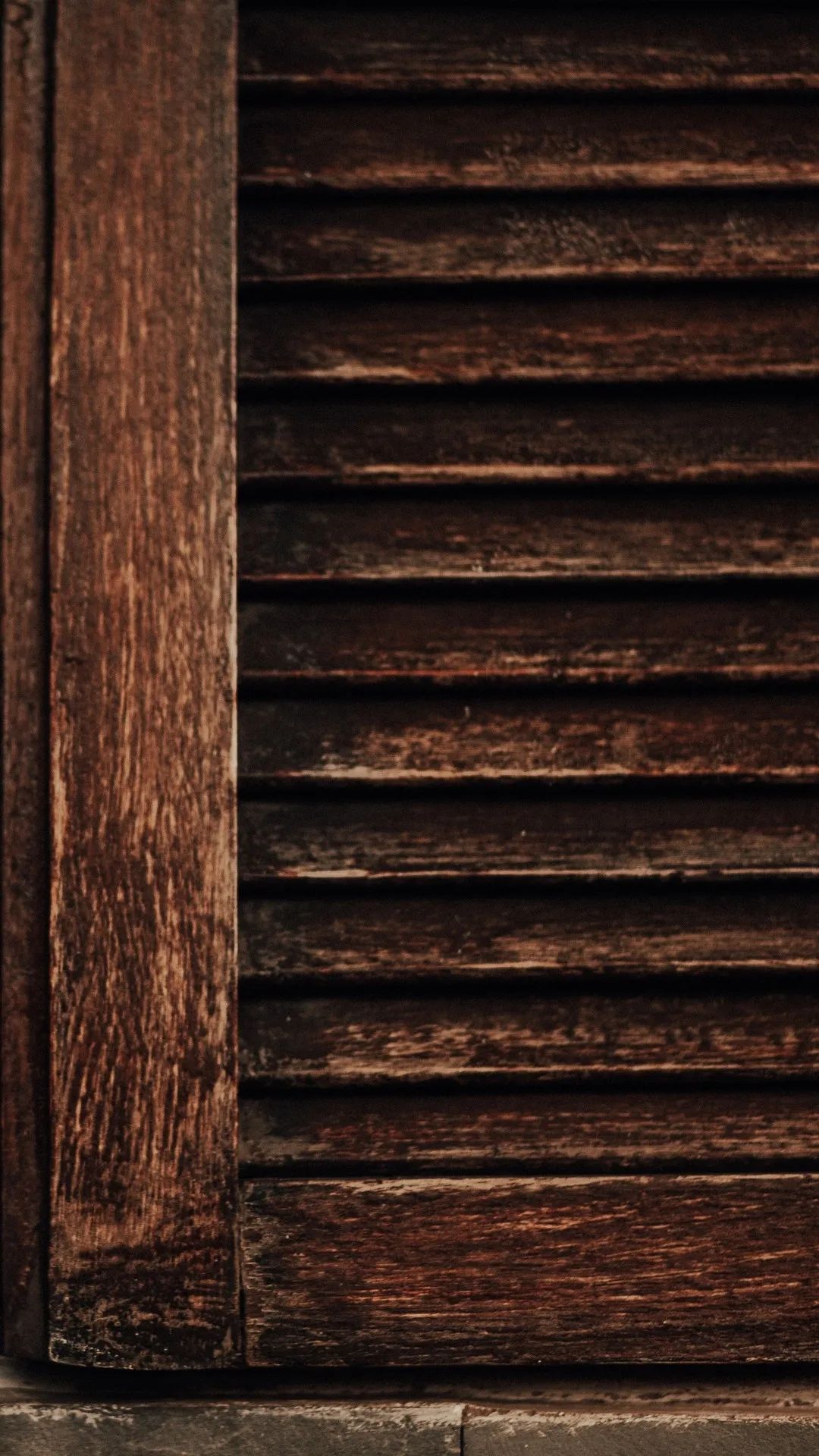 Rustic Wooden Window Shutters - random wallpaper for OpersCraft