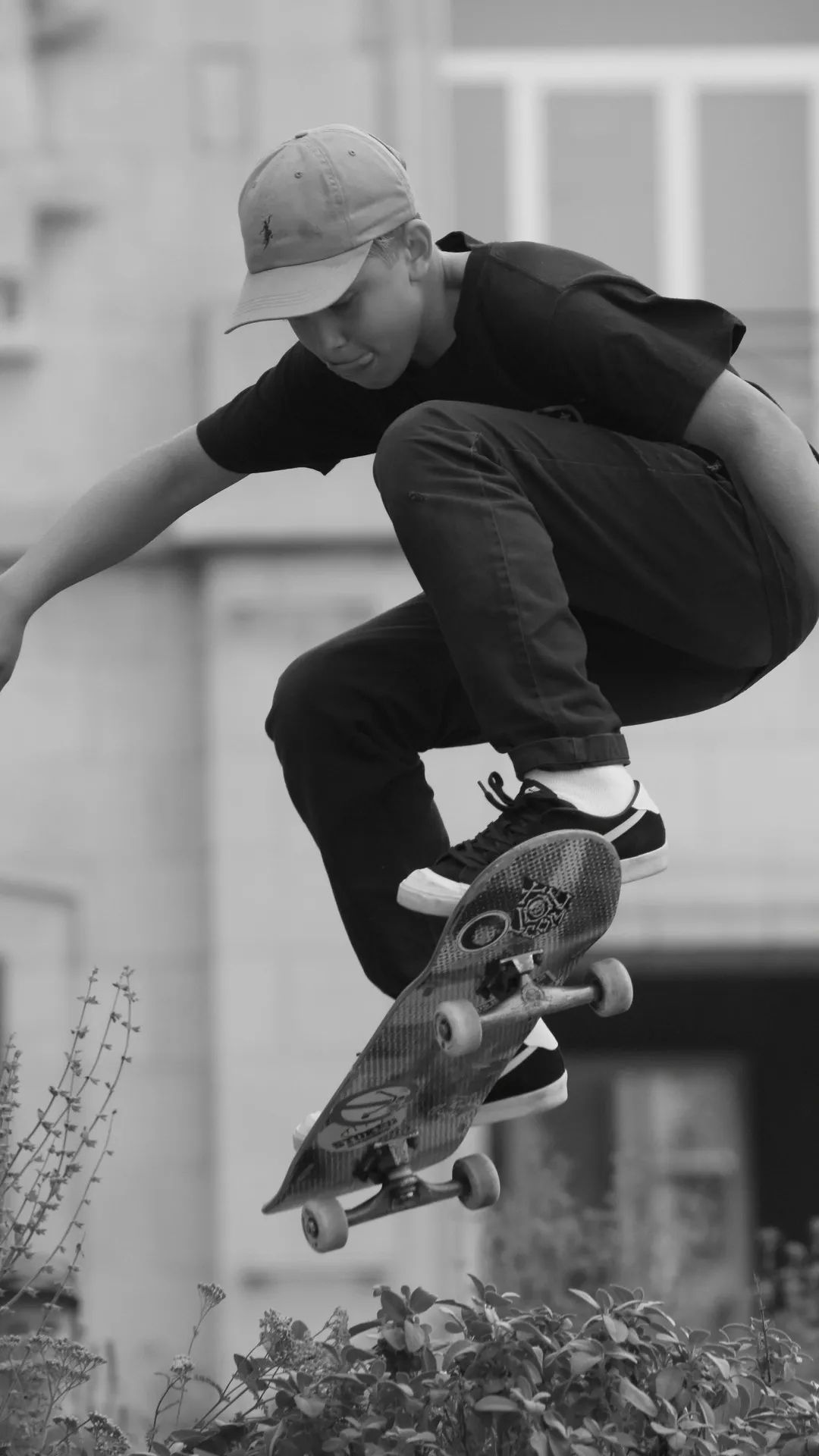 Skateboarder in Mid-Air - random wallpaper for OpersCraft