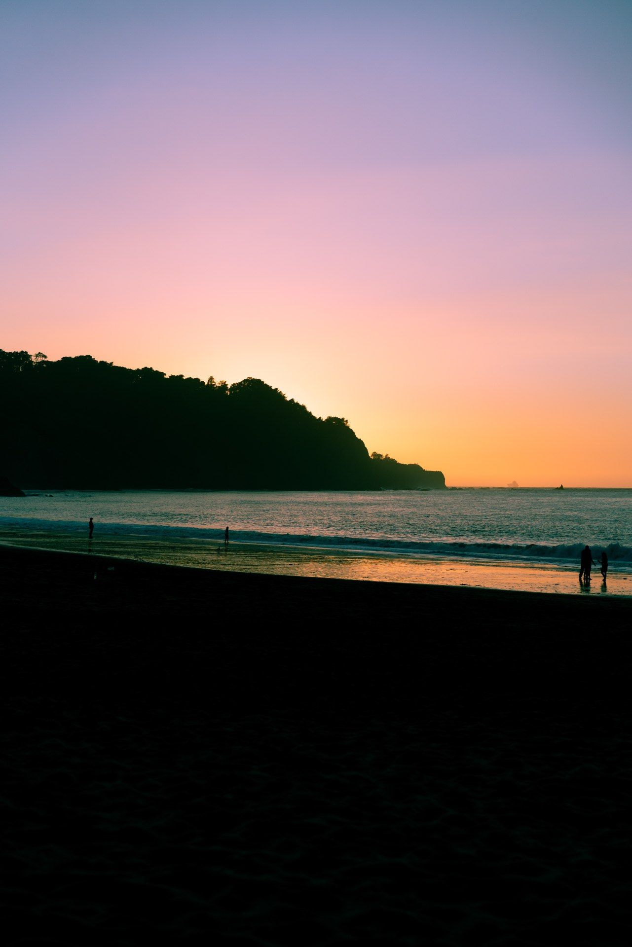 Sunset Beach Silhouette - beach wallpaper for OpersCraft