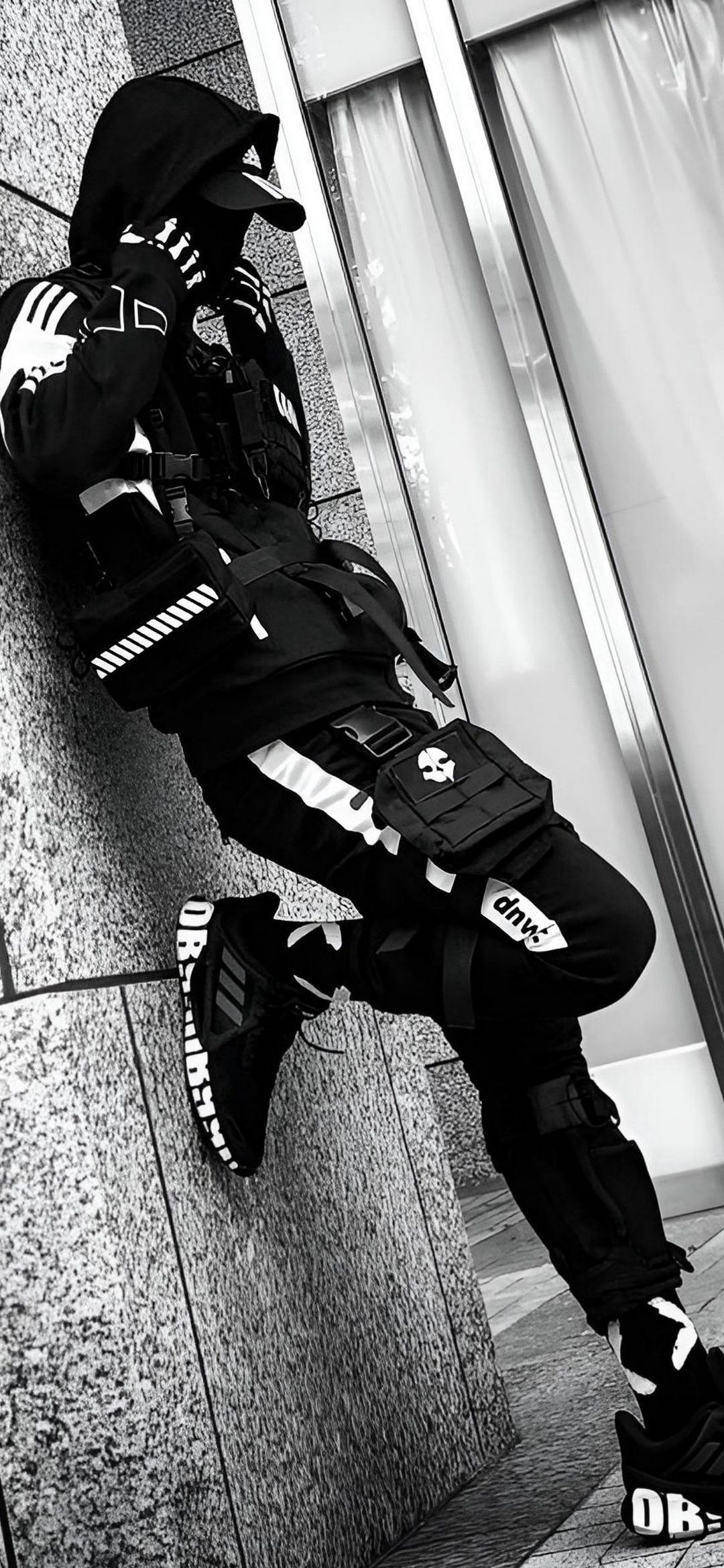 Urban Monochrome Outfit - ghetto wallpaper for OpersCraft
