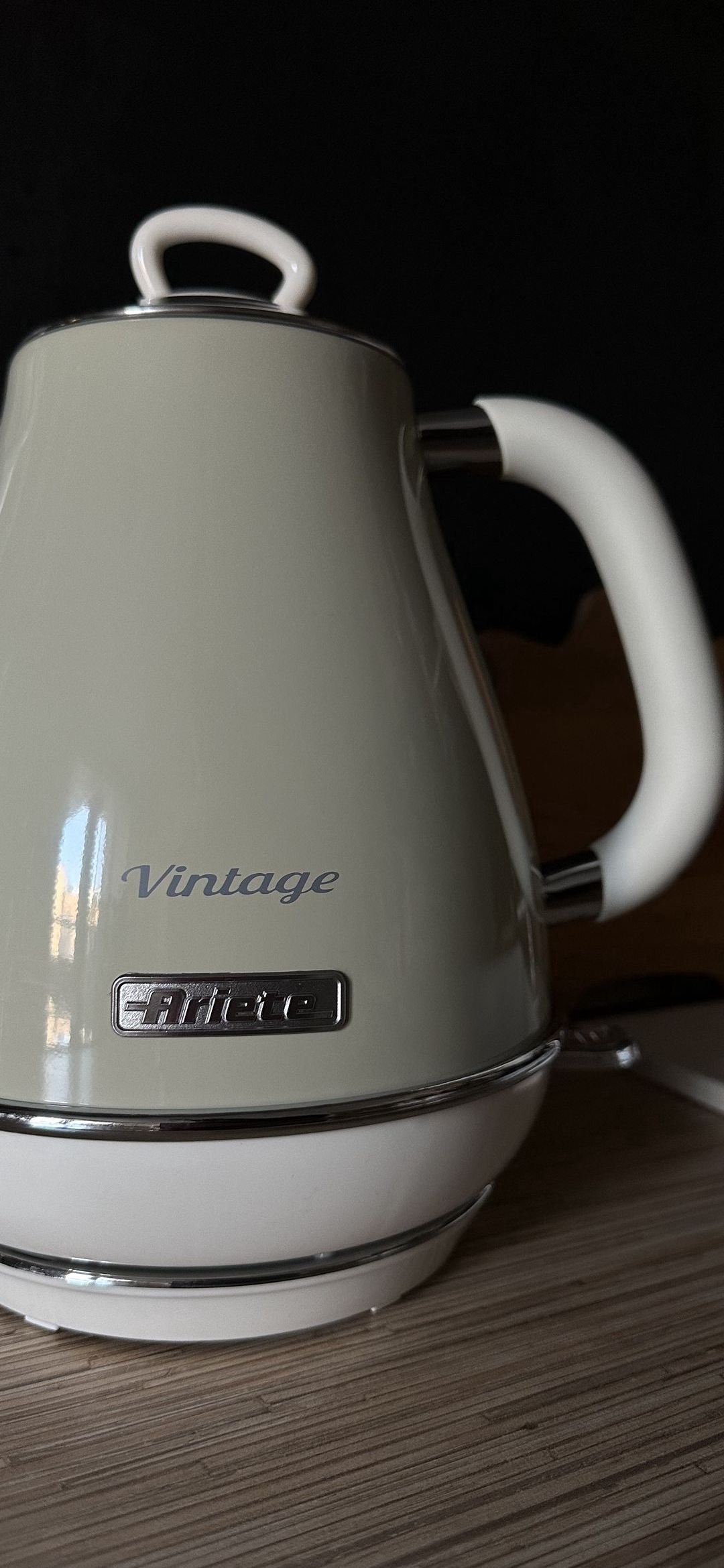 Vintage Kettle Still Life - random wallpaper for OpersCraft