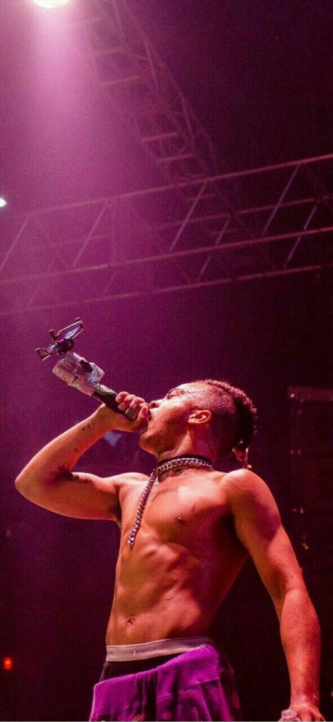 XXXTentacion Live Performance - rapper wallpaper for OpersCraft