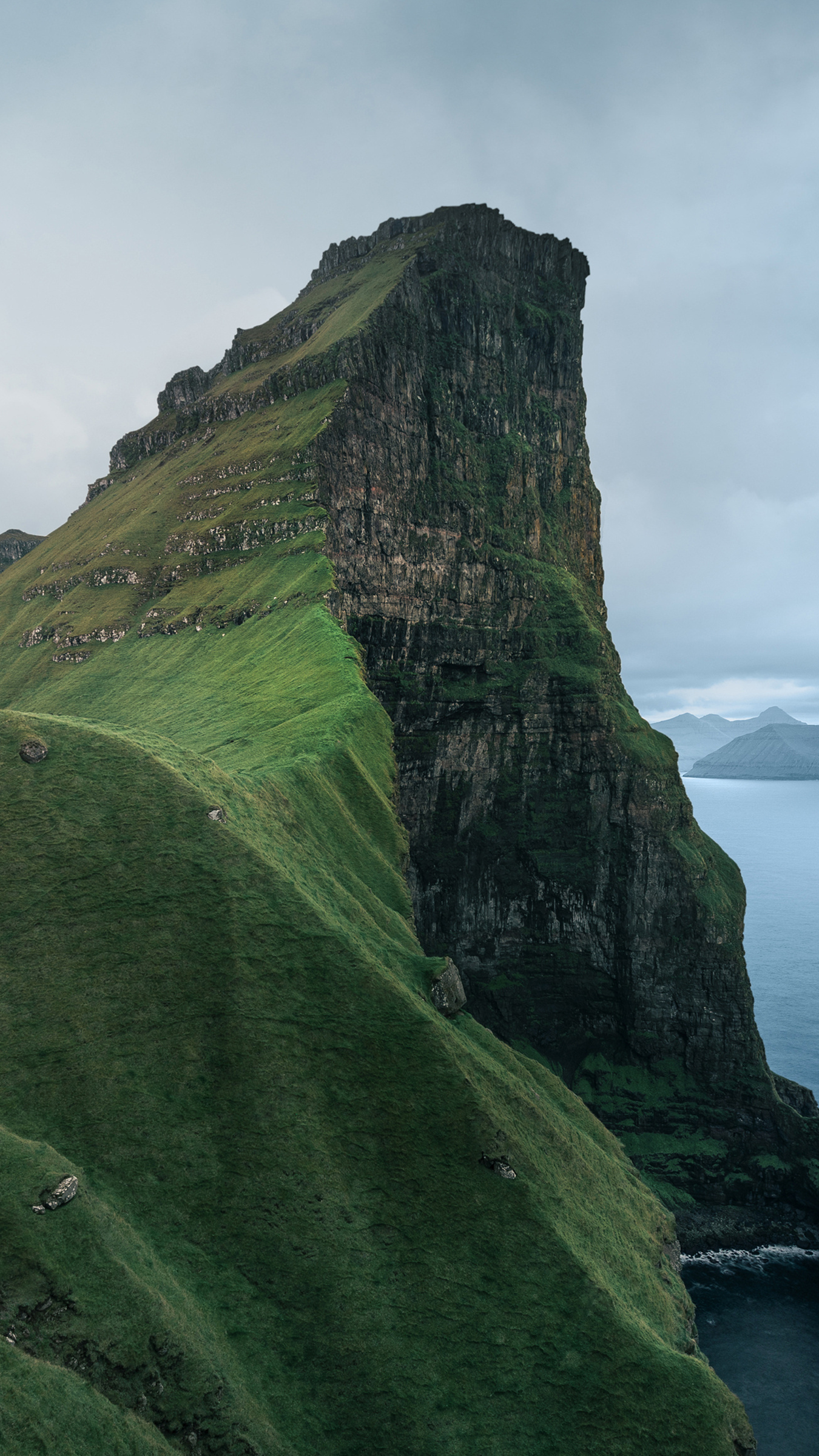Dramatic Coastal Cliffs - xiaomi wallpaper for StockWalls