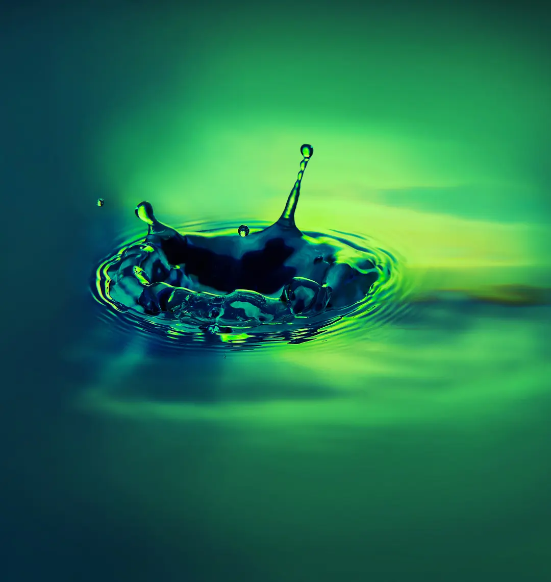 Emerald Water Splash - Related OpersCraft wallpaper