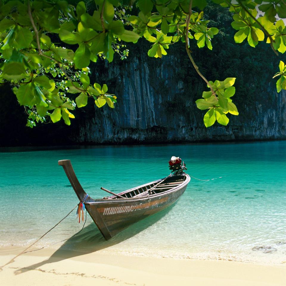 Tranquil Thai Longtail Boat - Related OpersCraft wallpaper